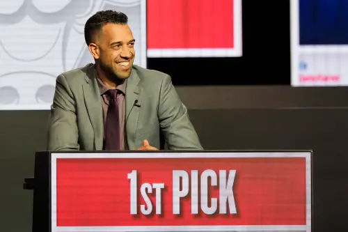 NBA/「林書豪麻吉」被炒!老鷹總管Fields抽中狀元不到1年就下台