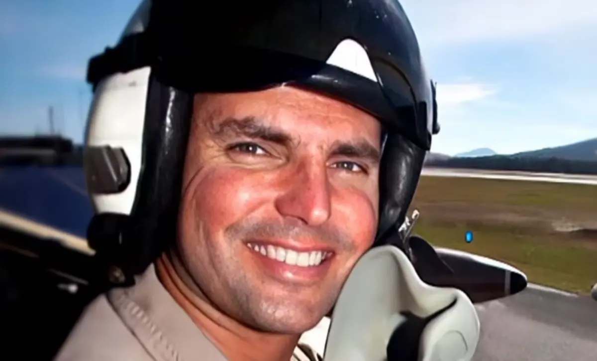 ▲美國陸戰隊退役飛行員杜甘被指控，違法訓練中國軍機飛行員如何駕機降落航空母艦。（圖／翻攝自每日郵報）