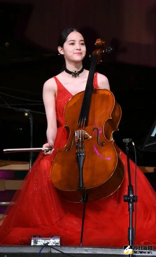 ▲歐陽娜娜不願只當專業的大提琴家，想要感受更多不同的人事物。（圖／NOWnews資料照）