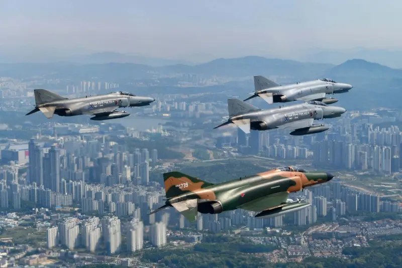 ▲南韓空軍F-4E戰機告別飛行。（圖／Korea Defense Blog）