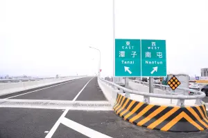 ▲國1大雅系統交流道以匝道銜接台74線，直通潭子、西屯等地。（圖／台中市政府提供，2024.05.13）
