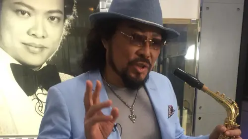 ▲張菲手握1000張鴻海股票賺翻,卻自爆基金債券出清太慢慘賠20%。(圖/張菲臉書) ▲張菲手握1000張鴻海股票賺翻,卻自爆基金債券出清太慢慘賠20%。(圖/張菲臉書)