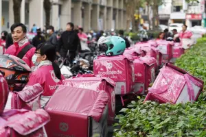 ▲外送、foodpanda熊貓、Uber Eats。(圖/記者陳明安攝) ▲外送、foodpanda熊貓、Uber Eats。(圖/記者陳明安攝)