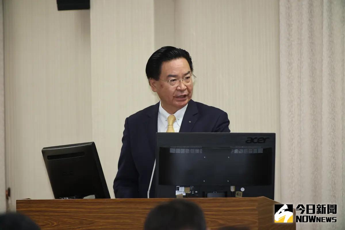 ▲國安會秘書長吳釗燮在擔任外交部長期間的辦公室秘書何仁傑，因涉共諜案遭收押禁見。（圖／NOWnews資料照）