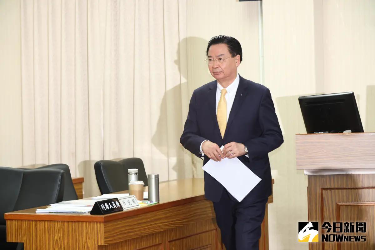 ▲國安會秘書長吳釗燮（圖）時任外交部長時的助理何仁傑目前已遭收押。（圖／資料照片）