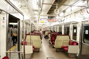 ▲在日本電車車廂內聊天、講電話，很容易激起當地人的反感。（示意圖／翻攝tokyo-date）