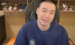 ▲Toyz談到女友篠崎泫時,臉上一度露出洋溢笑容。(圖/翻攝Toyz直播) ▲Toyz談到女友篠崎泫時,臉上一度露出洋溢笑容。(圖/翻攝Toyz直播)