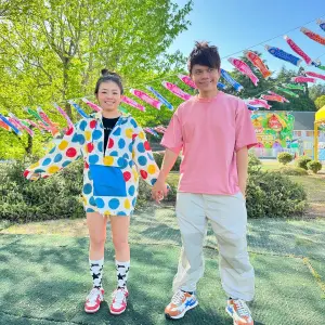 ▲蔡阿嘎(右)和二伯夫妻感情很好。(圖/二伯IG) ▲蔡阿嘎(右)和二伯夫妻感情很好。(圖/二伯IG)