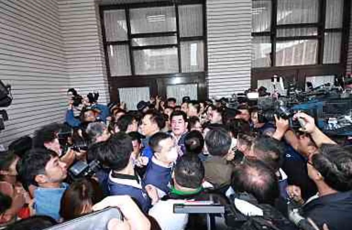 ▲藍綠白三黨昨立法院爆發肢體衝突，從早打到晚。（圖／記者吳翊緁攝）