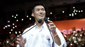 「前進黨」領袖塔納通呼籲民眾登記成為參議院候選人。(圖/翻攝自臉書) ▲「前進黨」領袖塔納通呼籲民眾登記成為參議院候選人。(圖/翻攝自臉書)