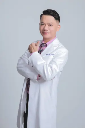 醫師提醒,重訓還是要適度休息不能過度,可以的話也應該搭配專業教練在旁協助。 ▲醫師提醒,重訓還是要適度休息不能過度,可以的話也應該搭配專業教練在旁協助。(圖/翰鳴堂中醫師周宗翰提供)
