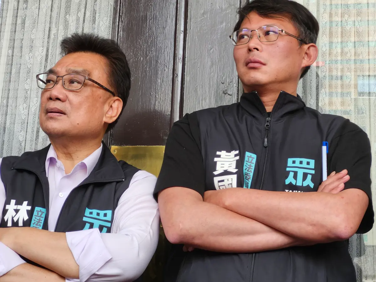 ▲黃國昌（右）要求民進黨兌現國會改革承諾。（圖／吳翊緁攝，20240517）