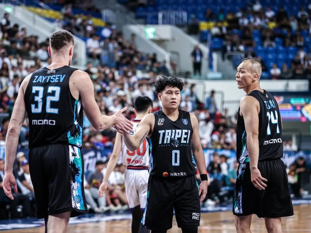 ▲P.League+新竹御頂攻城獅今（18）日以99：87擊敗福爾摩沙夢想家，確定以例行賽第4晉級季後賽，這也代表富邦勇士遭到淘汰，無緣4連霸。（圖／富邦勇士提供）