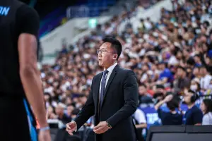 富邦勇士總教練許晉哲最後時刻換上吳永盛,後者完成關鍵抄截,幫助球隊取勝 ▲富邦勇士總教練許晉哲最後時刻換上吳永盛,後者完成關鍵抄截,幫助球隊取勝。(圖/富邦勇士提供)