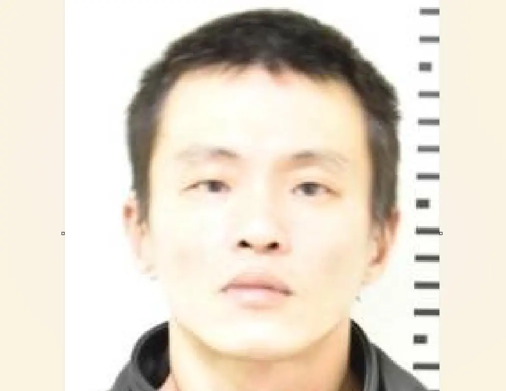 ▲基隆某醫院驚傳受監護處分人逃脫案件，刑事局發布「重要緊急查緝專案」，公布39歲簡姓男子為北檢署受監護處分人，逃脫後目前行蹤不明。（圖／翻攝畫面）