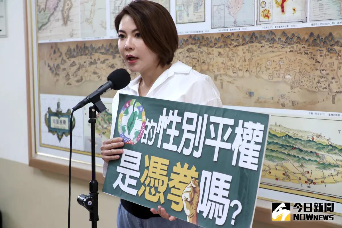 ▲陳菁徽20日哽咽表示，今天下午將要到北院提告立委鍾佳濱，李彥秀、王鴻薇、張嘉郡等都將陪同（圖／NOWnews今日新聞 攝影中心）