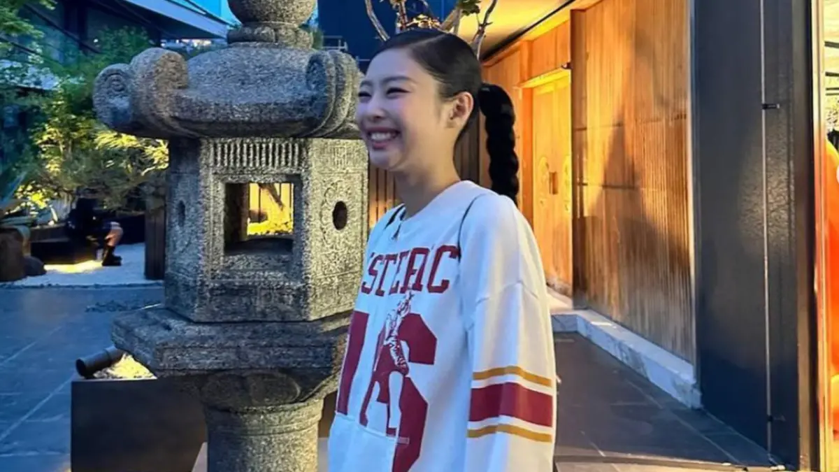 ▲南韓女團BLACKPINK成員Jennie，日前前往日本旅遊，沒想到被眼尖粉絲捕獲，讓網友羨慕不已。（圖／IG jennierubyjane）