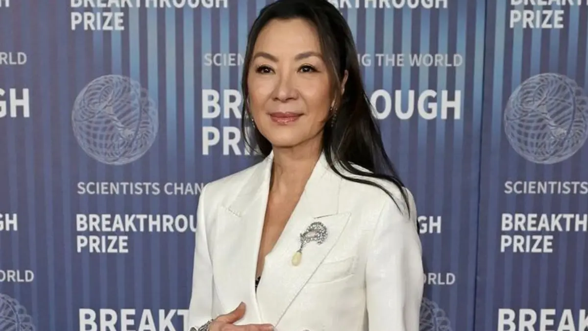 ▲楊紫瓊日前出席坎城影展，紅毯造型以妹妹頭亮相，獲得外界好評，直呼她回春少女，然而卻有網友看傻，認為她撞臉楊繡惠。（圖／翻攝自楊紫瓊IG）