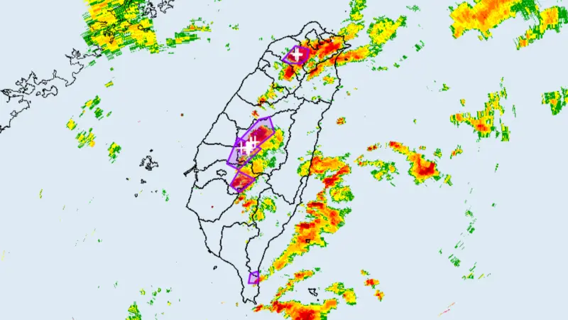 快訊／國家警報響！「新北、桃園」大雷雨開炸　13縣市豪大雨特報