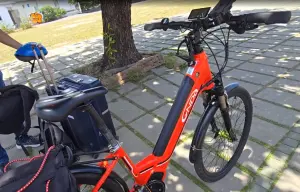 ▲企鵝妹這次選擇騎腳踏車環島,同時補上去年沒經過的花、東路段。(圖/翻攝@jinnytty) ▲企鵝妹這次選擇騎腳踏車環島,同時補上去年沒經過的花、東路段。(圖/翻攝@jinnytty)