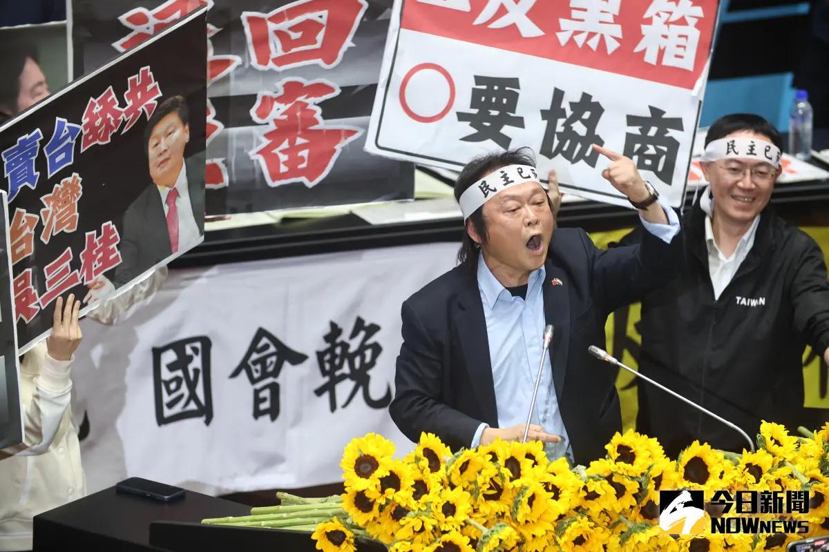 ▲民進黨立委王世堅開嗆，黃國昌就是偽君子代名詞。（圖／NOWnews攝影中心）