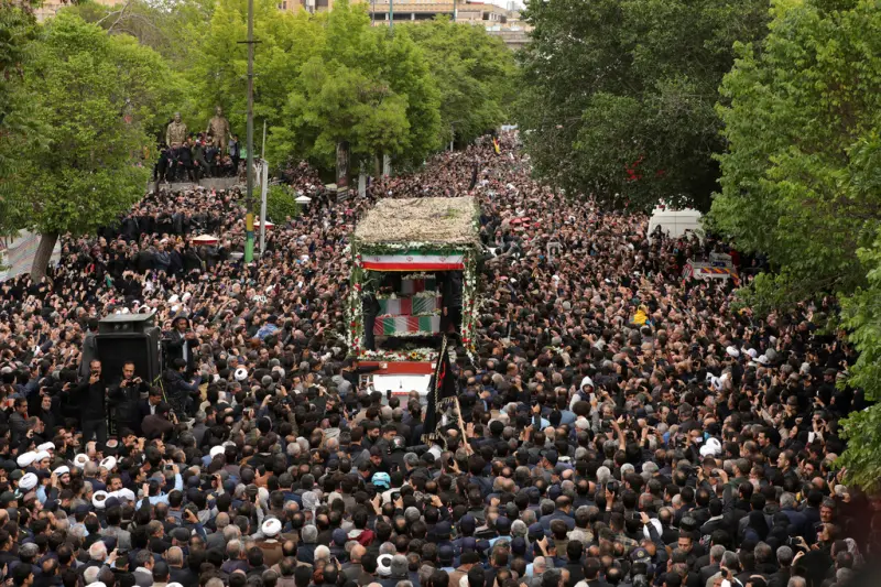 伊朗總統墜機身亡　民眾哀悼致最後敬意