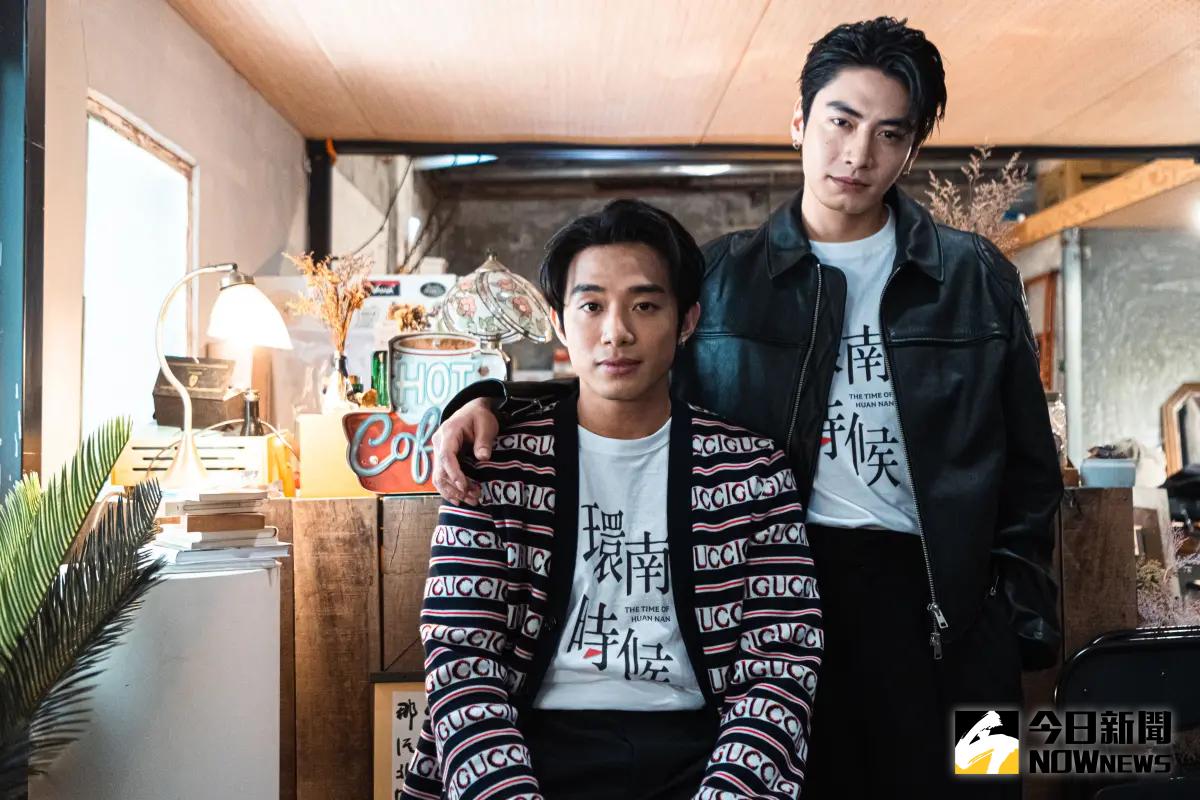 ▲宋柏緯（右）自豪「尺寸很大」不怕洗澡戲會穿幫，初孟軒（左）、夏騰宏遇防護鬆脫，差點就春光外洩。（圖／記者葉政勳攝影）