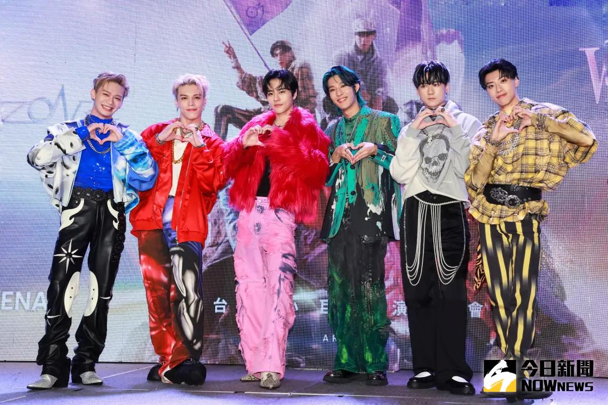 ▲Ozone團員周子翔（左起）、李哲言、林佳辰、林煥鈞、周祖安、黃文廷合體出席記者會，文廷自爆常幫佳辰按摩屁股，他大腿肌肉硬到一按就亂叫。（圖／記者吳翊緁攝影）