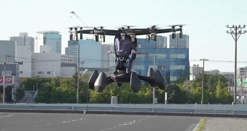 ▲東京的高科技城市展上首度進行試飛的飛行車。（圖／美聯社）
