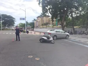 高市警局前車禍保大警伸援手　重機騎士感謝員警全程協助
