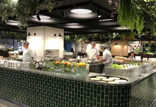 ▲饗賓集團以buffet餐廳聞名,旗下的「果然匯」蔬食自助吧最近獲得討論,不少老饕吃過都認為水準太高。(圖/果然匯夢時代店粉專) ▲饗賓集團以buffet餐廳聞名,旗下的「果然匯」蔬食自助吧最近獲得討論,不少老饕吃過都認為水準太高。(圖/果然匯夢時代店粉專)