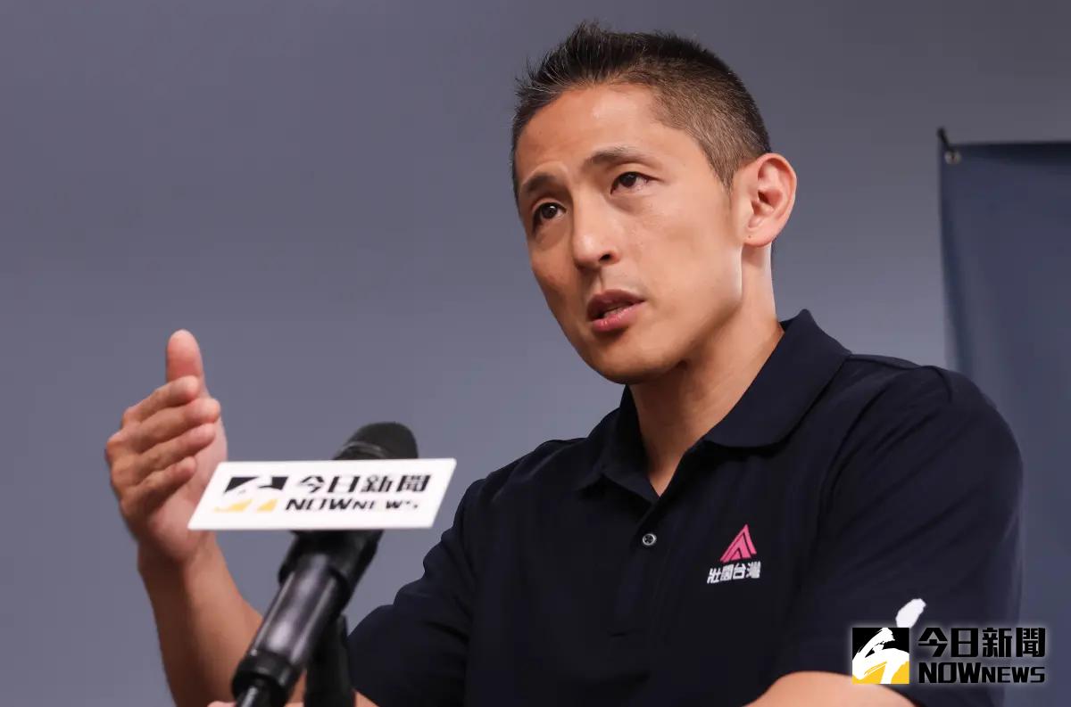 ▲總統賴清德上任不到三天，中國再度宣布環台軍演，近期甫從烏克蘭回台的壯闊台灣聯盟理事長吳怡農表示，烏克蘭民間不斷告訴他，台灣應正視戰爭威脅。（圖／記者朱永強攝）