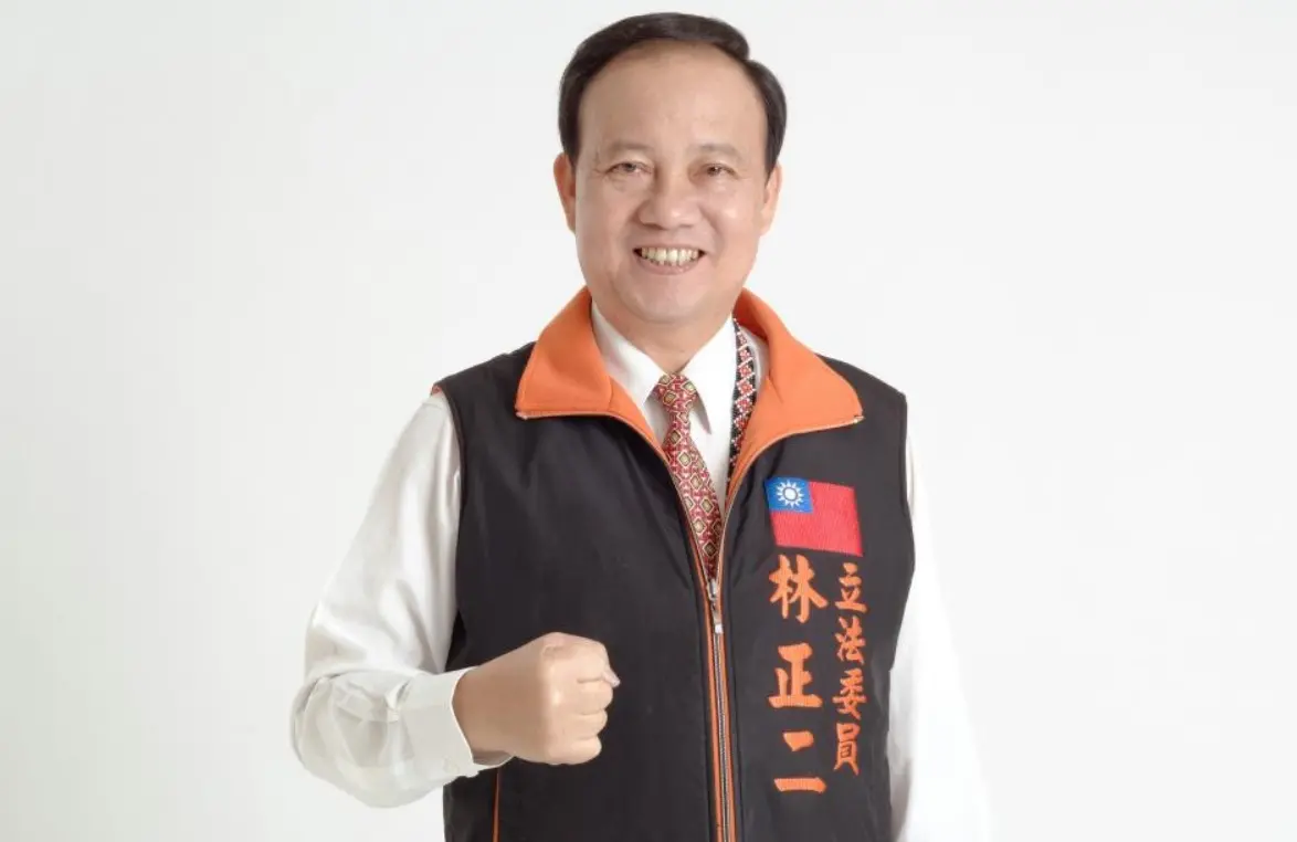 ▲親民黨前立委林正二，因涉貪污判刑74年8個月，之後潛逃中國大陸被通緝，現傳出他已於2023年過世，但因仍被通緝，且死亡證明開立有難度，家屬無法將骨灰帶回台東安葬。（圖／翻攝臉書）