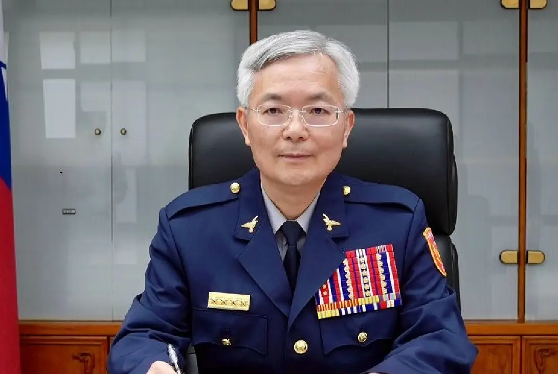 ▲民進黨政策會執行長王義川日前在節目上公開說，可以用手機訊號的定位去分析出在立法院外頭的群眾年齡，遭質疑侵犯人民隱私。對此，內政部警政署長張榮興今（29）日備詢時強調「絕對沒有」。（圖／翻攝內政部警政署官網）