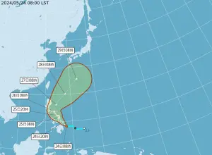 24日8時的中心位置在北緯 8.2 度,東經 127.7 度,以每小時18公里速度,向西北進行。(圖/取自中央氣象署) ▲24日8時的中心位置在北緯 8.2 度,東經 127.7 度,以每小時18公里速度,向西北進行。(圖/取自中央氣象署)
