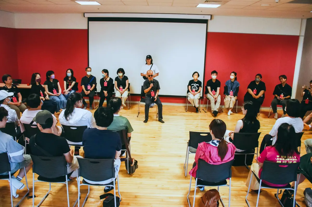 ▲屏東縣第1屆「口述影像人才培訓」成果發表會，與現場民眾交流。（圖／屏東縣府提供）