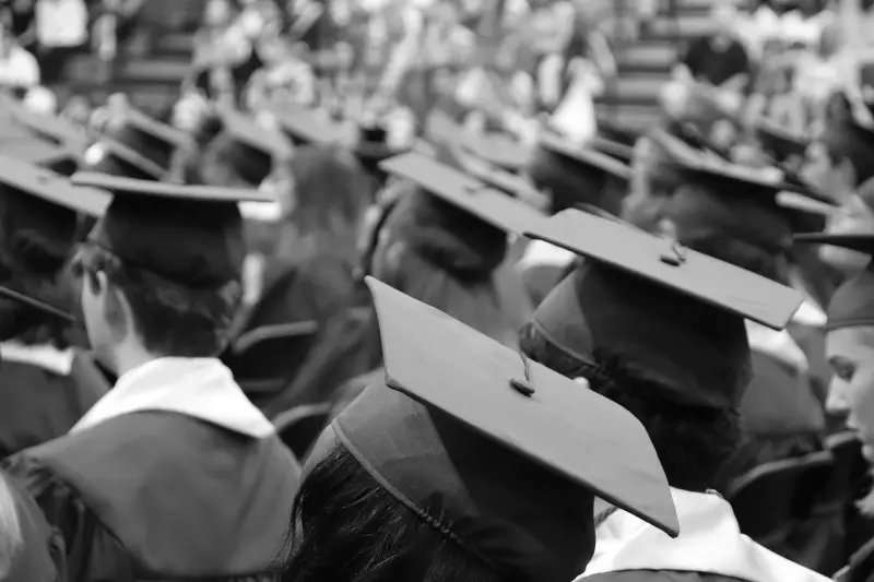 ▲根據皮尤研究中心（Pew Research）最新調查，只有22％的美國人認為背學貸去讀大學值得，而有近30％的人認為不值得。（示意圖／翻攝自Pixabay）