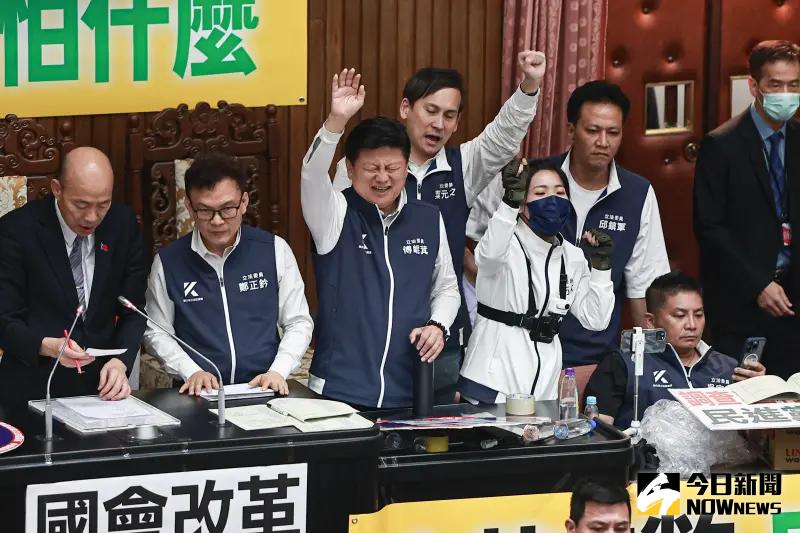 ▲有花蓮人揚言罷免傅崐萁。(圖/記者葉政勳攝,2025.05.24)