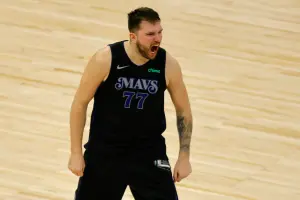 NBA季後賽／Doncic逆轉三分球！獨行俠109:108灰狼系列賽2:0領先
