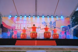 ▲2024新北市鼓藝節開幕，由新莊「思賢國小大鼓隊」揭開序幕。