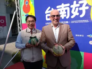 黃偉哲登上荷蘭廣播節目 細說台南400與荷蘭淵源