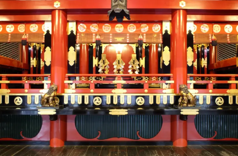 ▲京都八坂神社本殿因外國遊客在參拜時玩弄搖鈴造成亂象,導致殿方宣布新規定。(圖/翻攝自八坂神社官網)