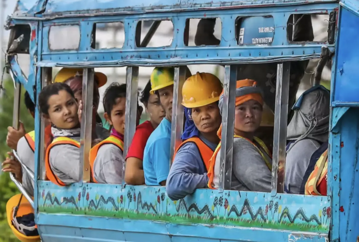 ▲泰國政府擬將每日最低工資調漲至400泰銖，但工商團體認為此舉將會加重營運成本。（圖／翻攝自Nikkei Asia）