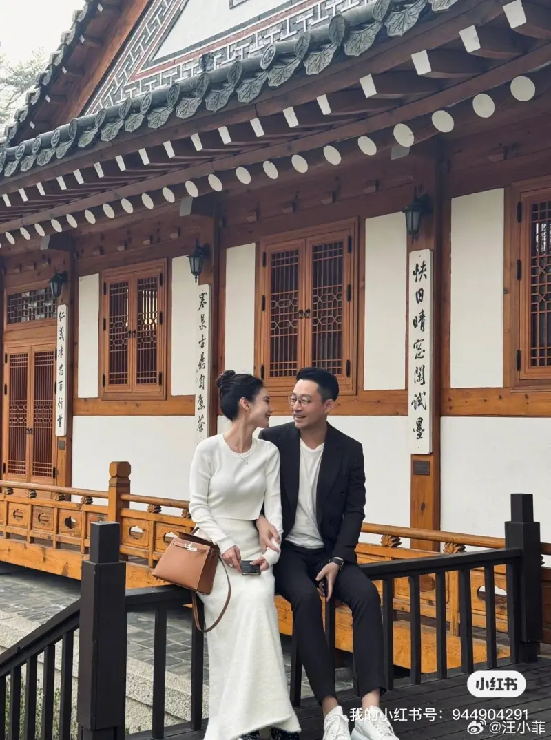 ▲汪小菲（右）和Mandy結婚後感情甜蜜。（圖／汪小菲微博）