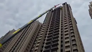 ▲啟德出動78公尺的雲梯車,對救災行動大有助力。(圖/翻攝自啟德機械起重工程-股公司) ▲啟德出動78公尺的雲梯車,對救災行動大有助力。(圖/翻攝自啟德機械起重工程-股公司)