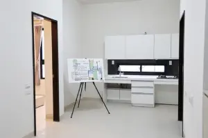▲公宅各戶包含必要廚具、衛浴設備、熱水器及冷氣,市府並同步洽談家具廠商提供社宅住戶優惠方案,預計將於明(114)年下半年度提供民眾申租。(圖/台南市政府提供) ▲公宅各戶包含必要廚具、衛浴設備、熱水器及冷氣,市府並同步洽談家具廠商提供社宅住戶優惠方案,預計將於明(114)年下半年度提供民眾申租。(圖/台南市政府提供)