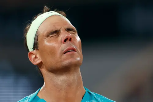 昔日紅土之王「蠻牛」Rafael Nadal(納達爾),在法網首輪就被擊敗淘汰,接下來要備戰巴黎奧運等賽事。(圖/美聯社/達志影像) ▲昔日紅土之王「蠻牛」Rafael Nadal(納達爾),在法網首輪就被擊敗淘汰,接下來要備戰巴黎奧運等賽事。(圖/美聯社/達志影像)