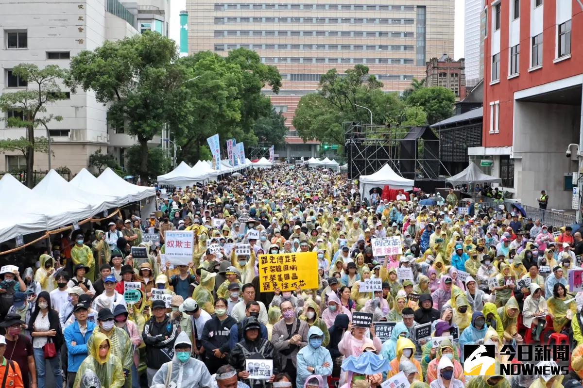 ▲王義川日前在政論節目上稱用手機訊號定位，分析青鳥行動群眾的年齡組成，引起藍營砲轟。（圖／攝影中心）