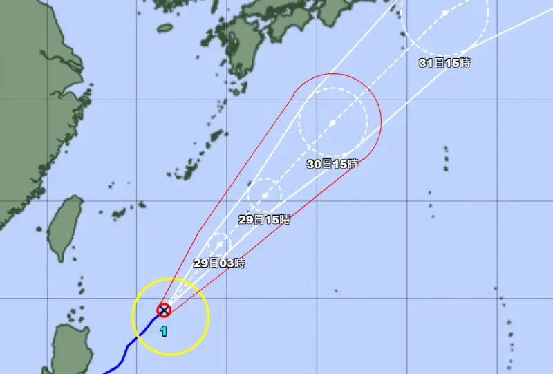 ▲艾維尼颱風侵襲菲律賓後，往東北移動，朝向日本東方近海接近，今日外圍雲系為鋒面雨帶提供水氣，為日本帶來豪雨。（圖／翻攝自日本氣象廳）