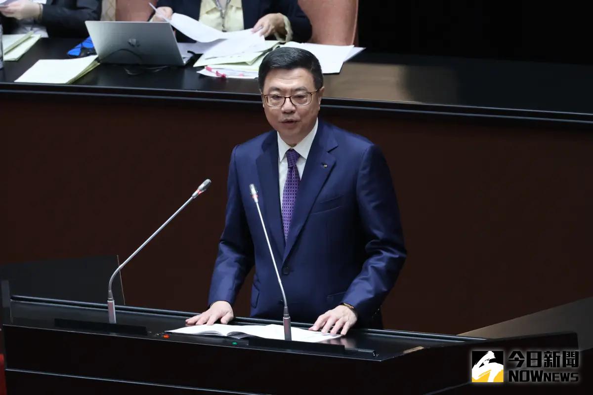 ▲對於藍白聯手要修《財劃法》，卓榮泰表示願意討論，但一定要站在中央地方互補、互相支撐的原則。（圖／記者陳明安攝）